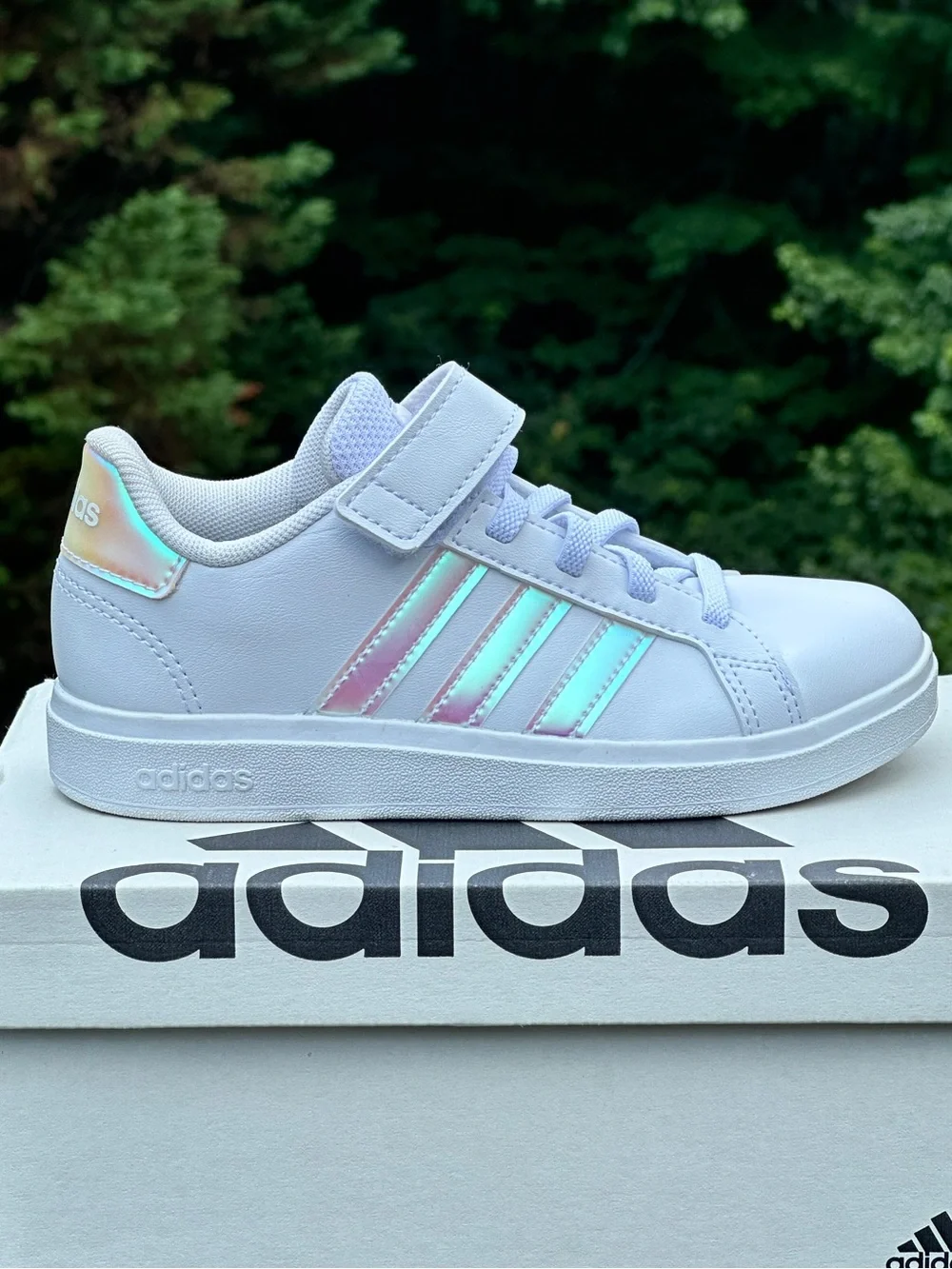 NEW Adidas Unisex Little Kids Grand Court 2.0 Low Casual Sneaker Youth 12K (12C)